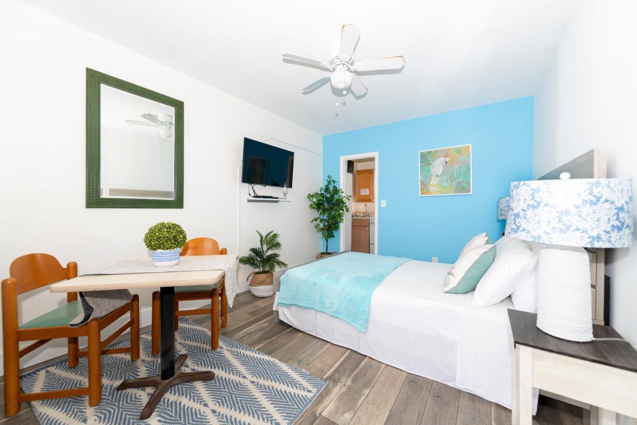 Tropic Isle Hotel & Apartment Холивуд Екстериор снимка