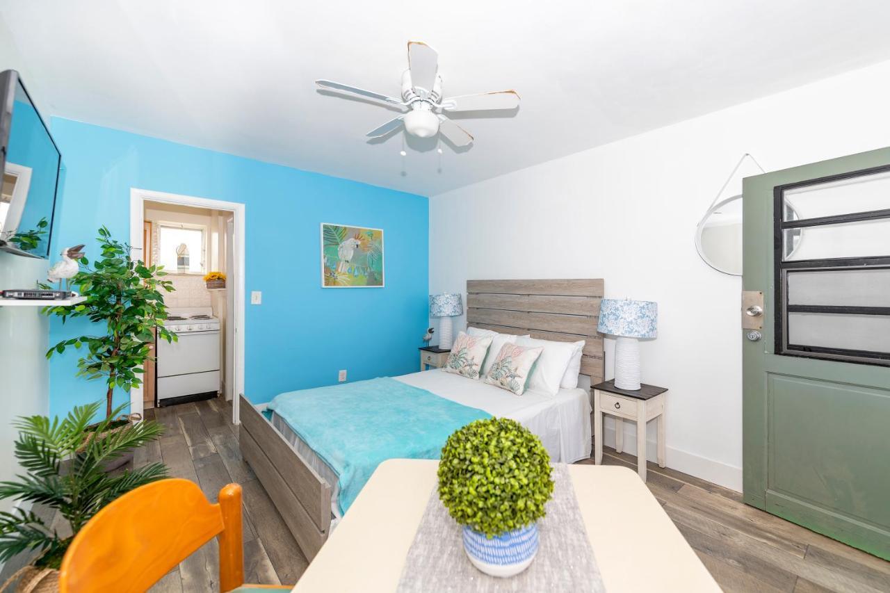 Tropic Isle Hotel & Apartment Холивуд Екстериор снимка