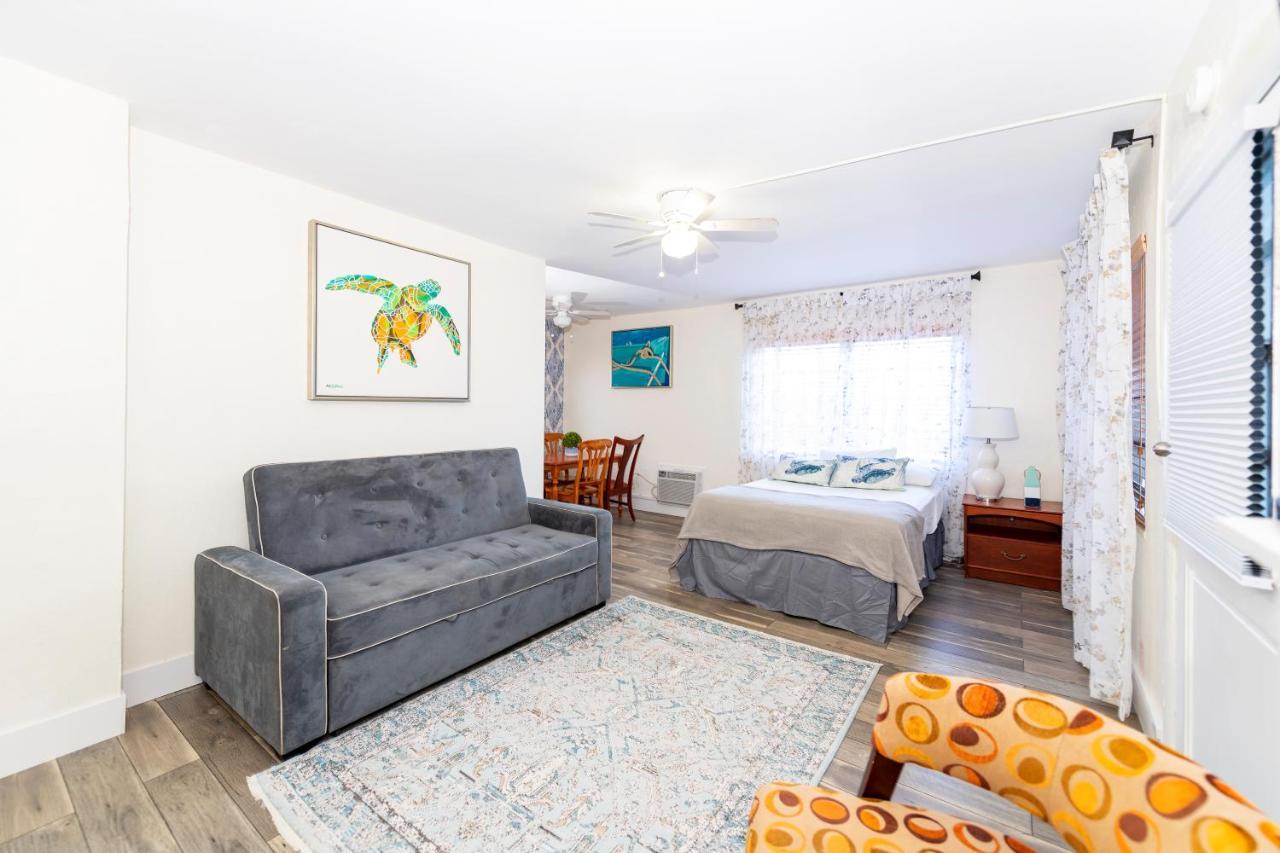 Tropic Isle Hotel & Apartment Холивуд Екстериор снимка