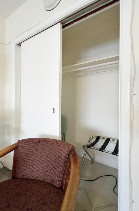 Tropic Isle Hotel & Apartment Холивуд Екстериор снимка