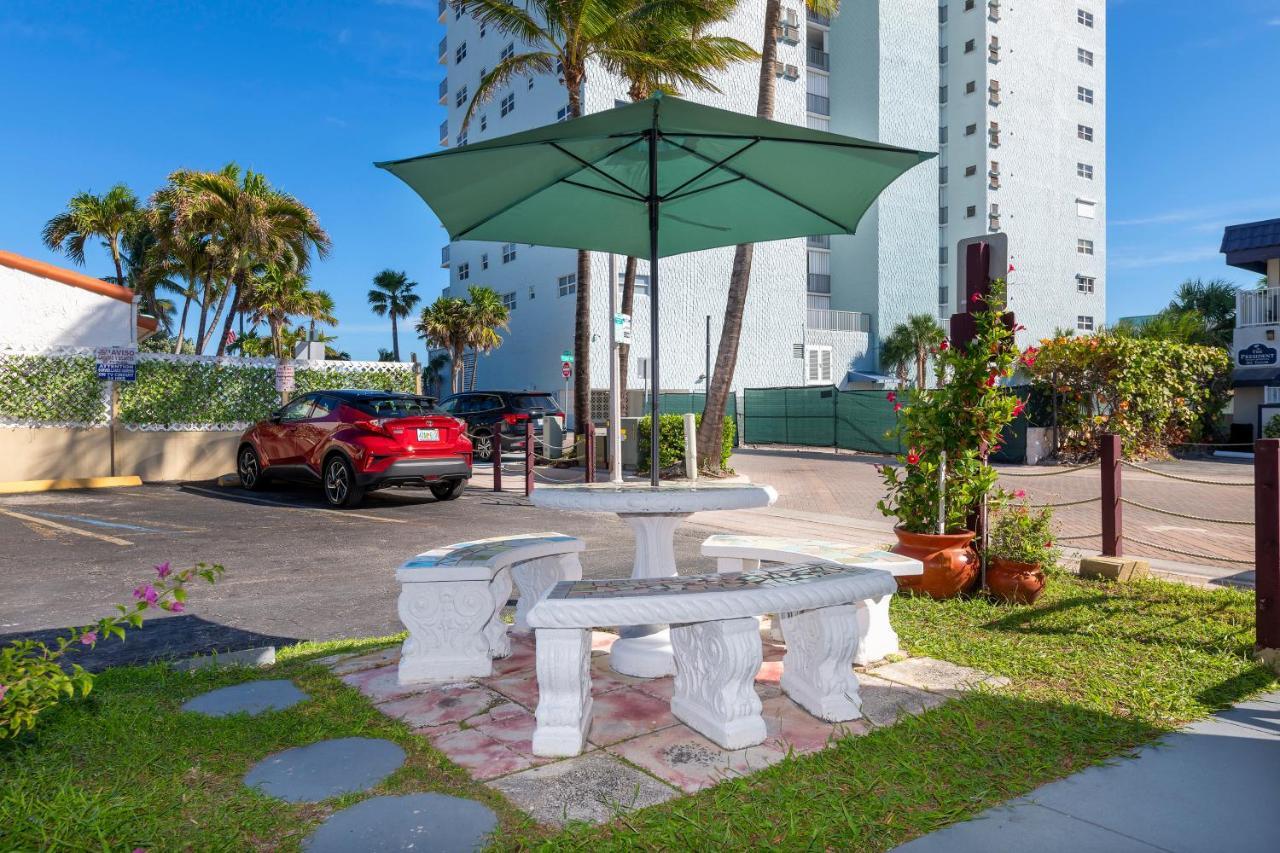 Tropic Isle Hotel & Apartment Холивуд Екстериор снимка