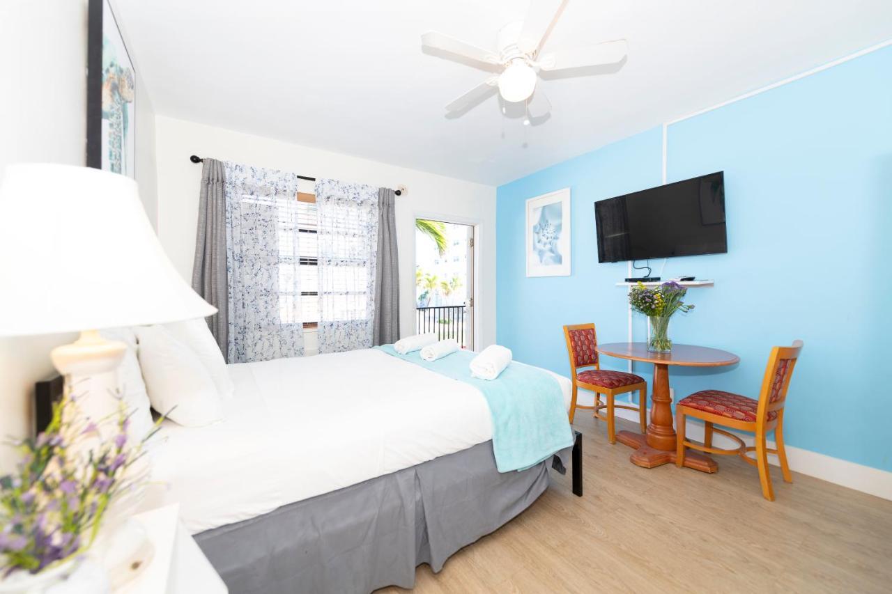 Tropic Isle Hotel & Apartment Холивуд Екстериор снимка