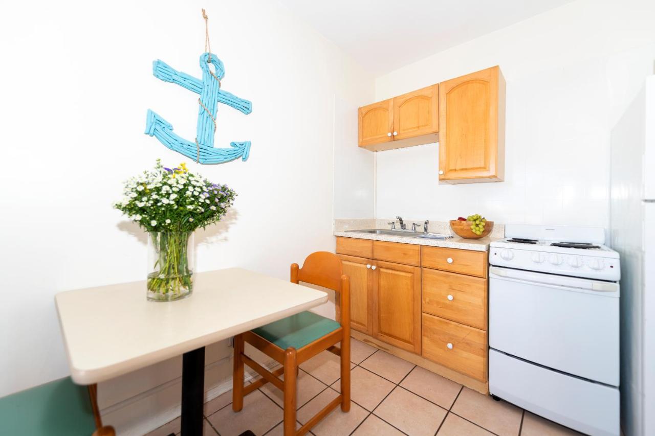 Tropic Isle Hotel & Apartment Холивуд Екстериор снимка